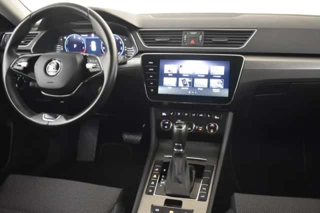 Škoda Superb (2023) thumbnail 5
