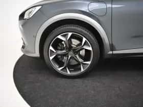 CUPRA Formentor (2022) thumbnail 25