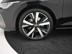 Volkswagen Golf (2025) thumbnail 25