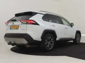 Toyota RAV4 (2023) thumbnail 2