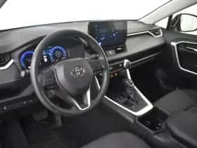 Toyota RAV4 (2023) thumbnail 5