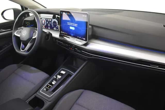 Volkswagen Golf (2025) thumbnail 6