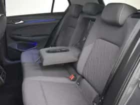 Volkswagen Golf (2025) thumbnail 8
