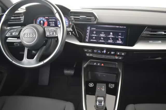 Audi A3 (2021) thumbnail 5
