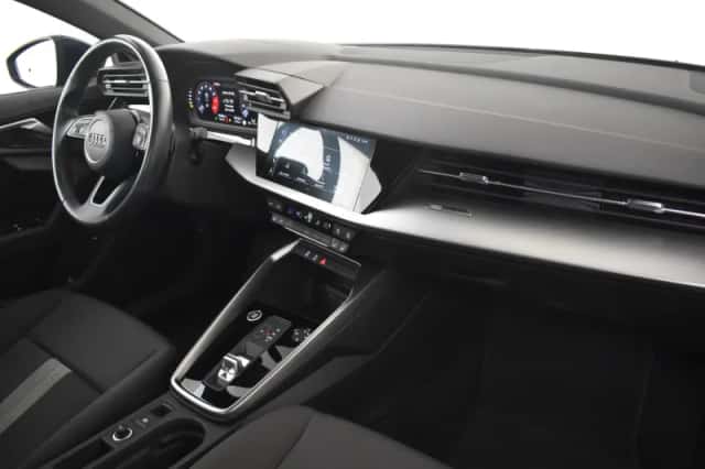 Audi A3 (2021) thumbnail 6