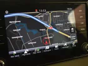 Škoda Karoq (2018) thumbnail 16
