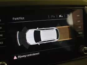Škoda Karoq (2018) thumbnail 17