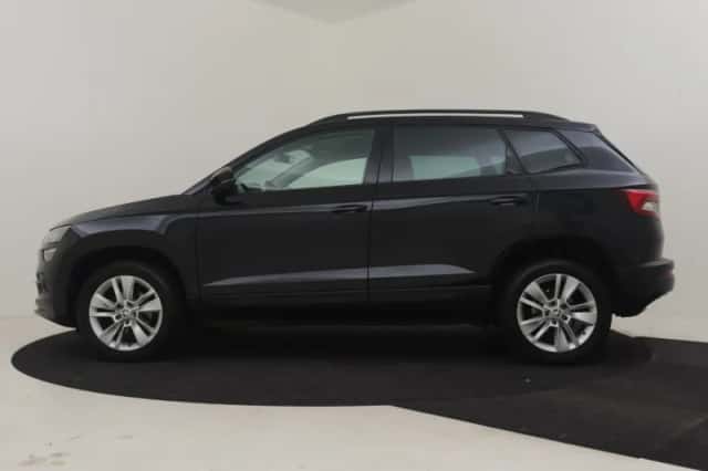 Škoda Karoq (2021) thumbnail 3