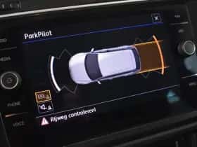 Volkswagen Tiguan (2018) thumbnail 20