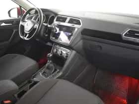 Volkswagen Tiguan (2018) thumbnail 6