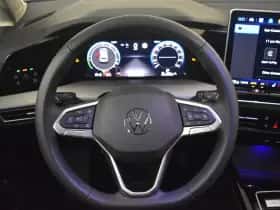 Volkswagen Golf (2025) thumbnail 12