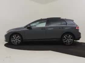 Volkswagen Golf (2025) thumbnail 3