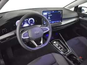 Volkswagen Golf (2025) thumbnail 4