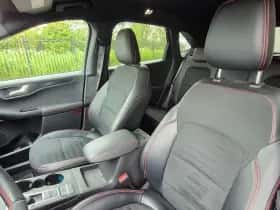 Ford Kuga (2021) thumbnail 3