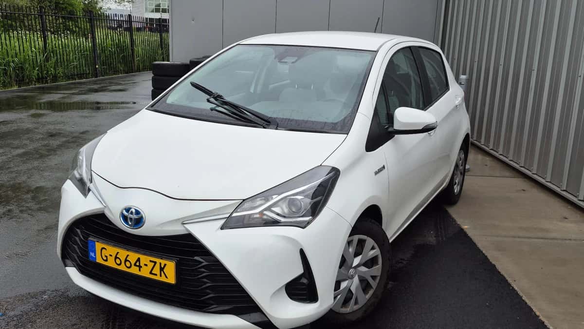 Toyota Yaris (2020) — foto 1