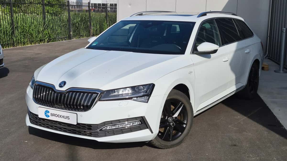 Škoda Superb (2022) — foto 1