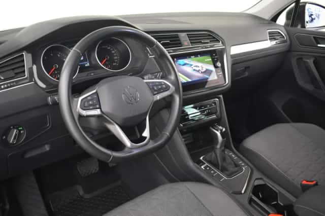Volkswagen Tiguan (2022) thumbnail 4