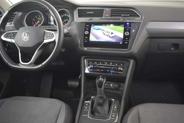 Volkswagen Tiguan (2022) thumbnail 5