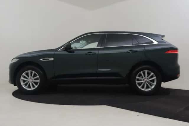 Jaguar F-Pace (2018) thumbnail 3