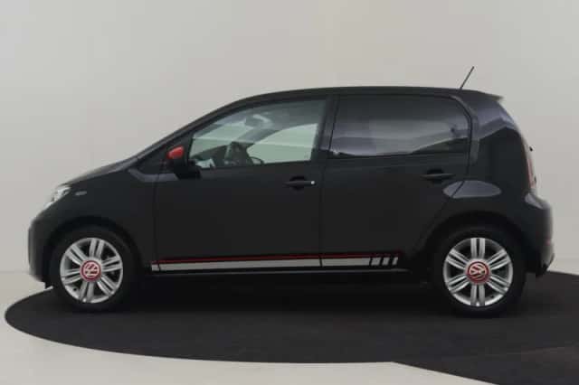 Volkswagen Up! (2018) thumbnail 3