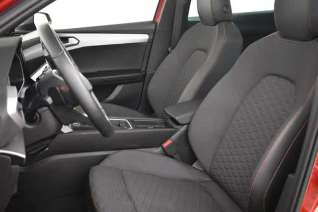 SEAT Leon Sportstourer (2023) thumbnail 4