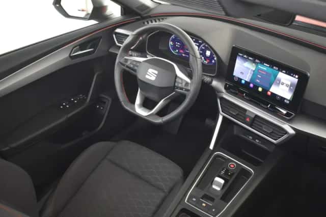 SEAT Leon Sportstourer (2023) thumbnail 6