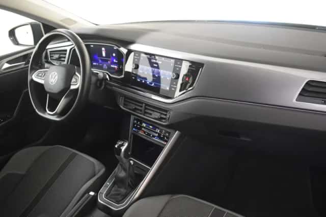 Volkswagen Polo (2022) thumbnail 6