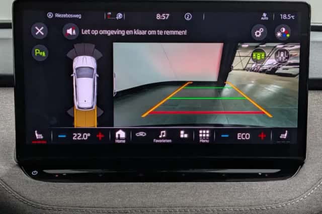 Škoda Enyaq (2021) thumbnail 5