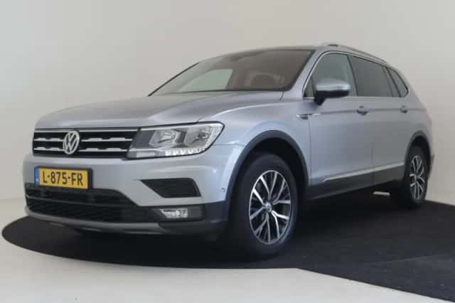 Volkswagen Tiguan (2021) thumbnail 1