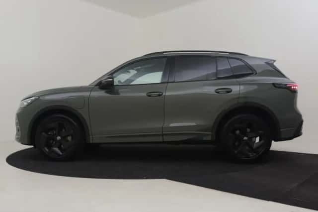 Volkswagen Tiguan (2024) thumbnail 3