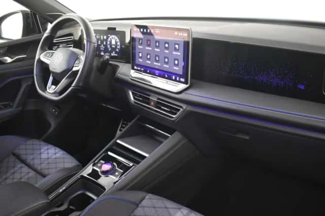 Volkswagen Tiguan (2024) thumbnail 6