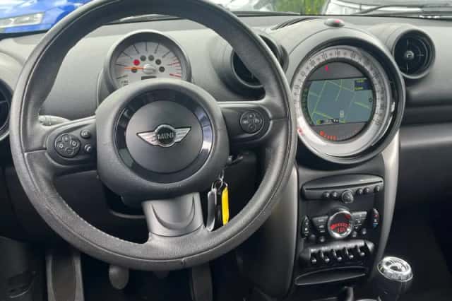 MINI Paceman (2013) thumbnail 5