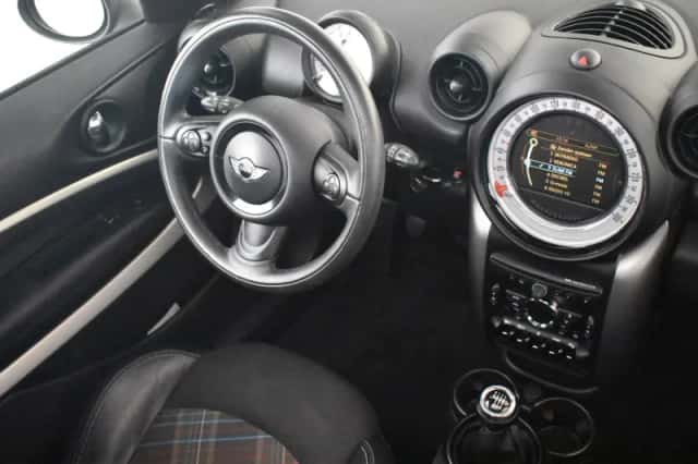 MINI Paceman (2013) thumbnail 5