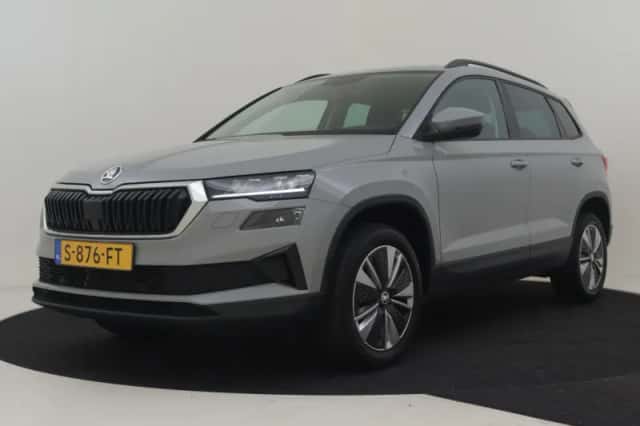Škoda Karoq (2023) thumbnail 1