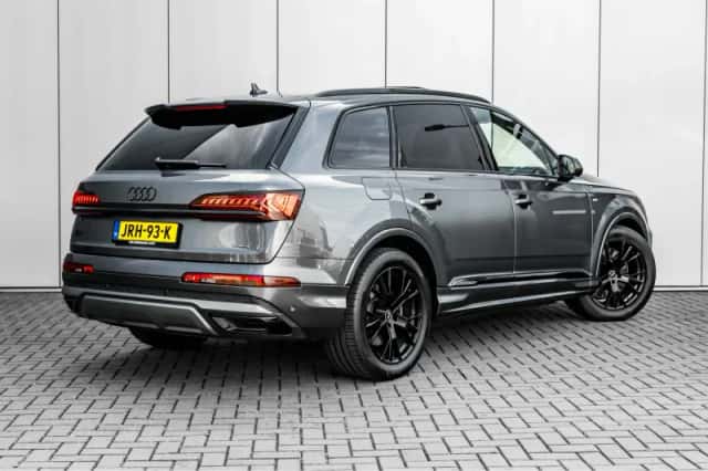 Audi Q7 (2020) thumbnail 2