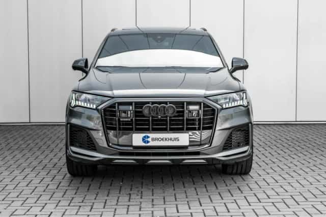 Audi Q7 (2020) thumbnail 3