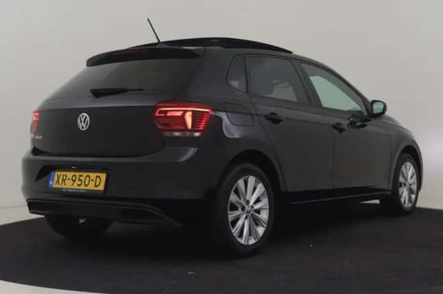 Volkswagen Polo (2019) thumbnail 2