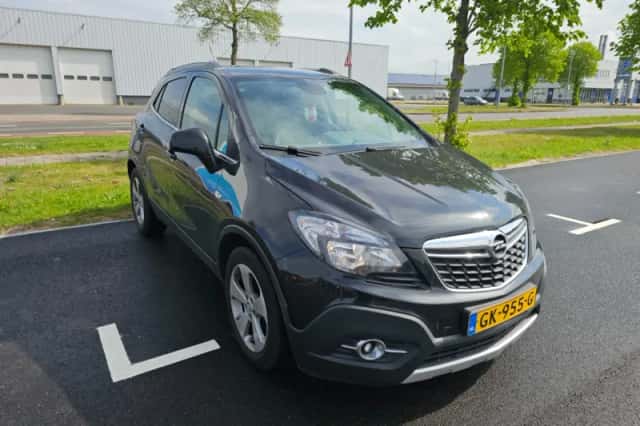 Opel Mokka (2015) thumbnail 3
