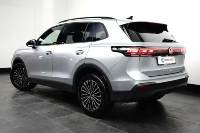 Volkswagen Tiguan (2026) thumbnail 2