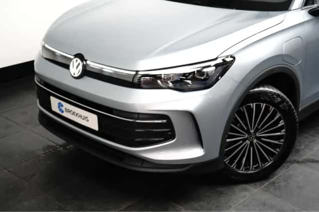 Volkswagen Tiguan (2026) thumbnail 3