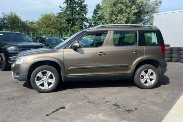Škoda Yeti (2013) thumbnail 2