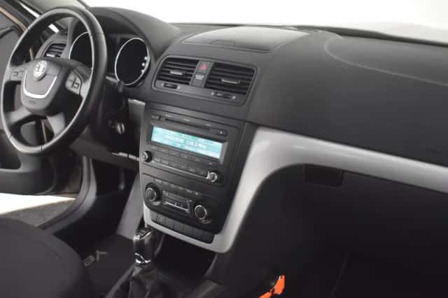 Škoda Yeti (2013) thumbnail 6