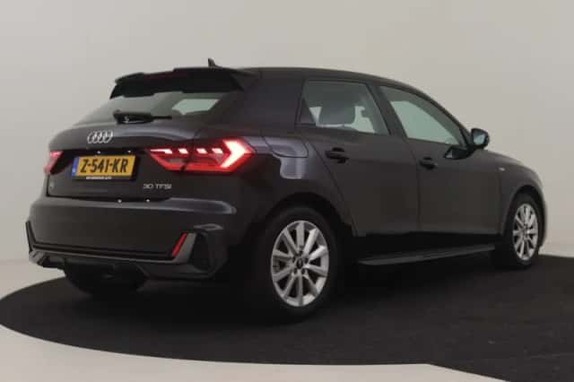 Audi A1 (2023) thumbnail 2