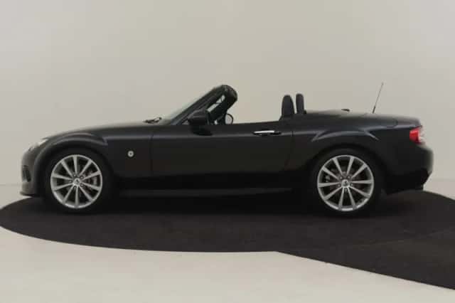 Mazda MX-5 (2013) thumbnail 3