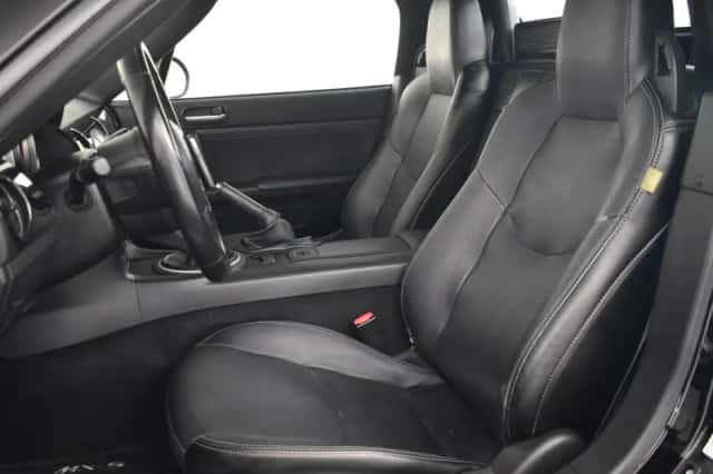 Mazda MX-5 (2013) thumbnail 4