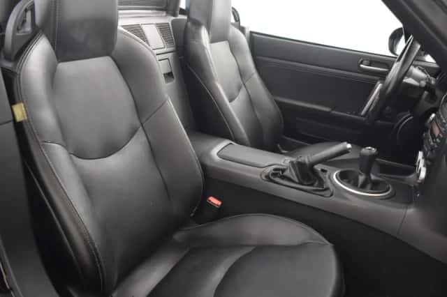 Mazda MX-5 (2013) thumbnail 6