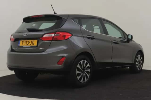 Ford Fiesta (2023) thumbnail 2