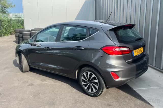 Ford Fiesta (2023) thumbnail 3