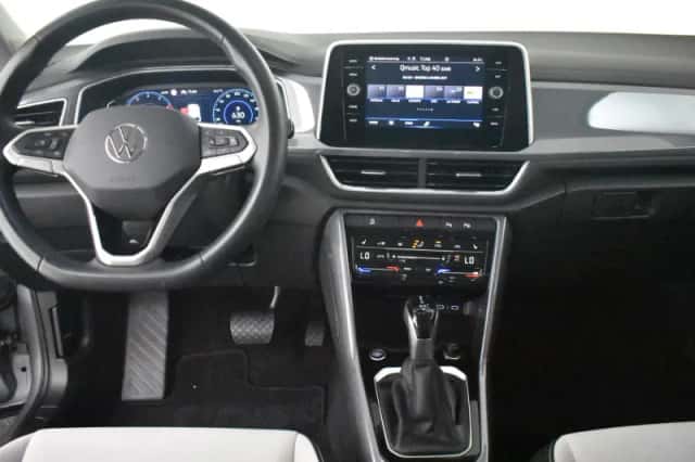 Volkswagen T-Roc (2022) thumbnail 5