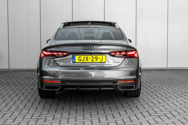 Audi A5 (2021) thumbnail 4